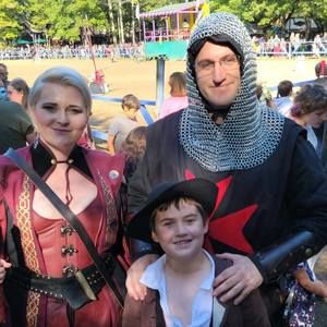 Meet your Posher, Leeandra